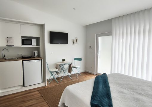 Quarto Vista Piscina c/ Kitchenette (Piso 0)