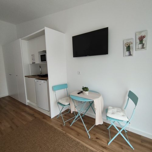 Quarto Vista Piscina c/ Kitchenette (Piso 0)