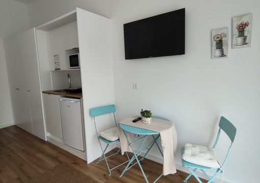 Quarto Vista Piscina c/ Kitchenette (Piso 0)