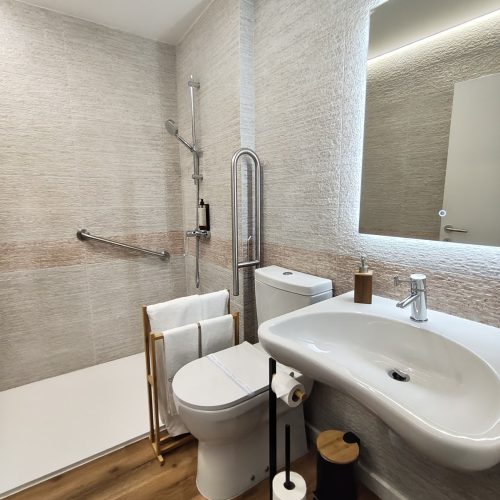 Quarto Vista Piscina c/ Kitchenette (Piso 0)
